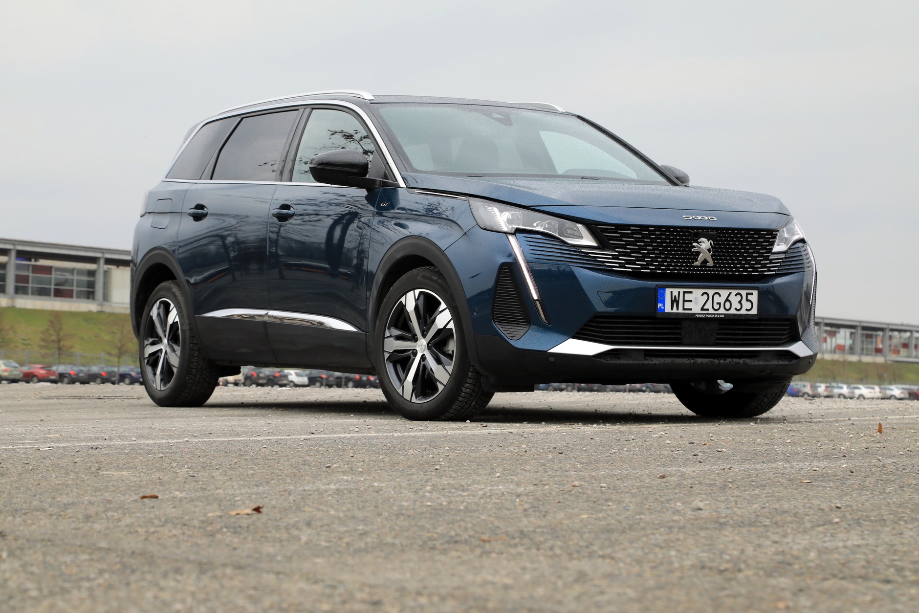 Peugeot 5008 po liftingu to nadal SUV z cechami vana