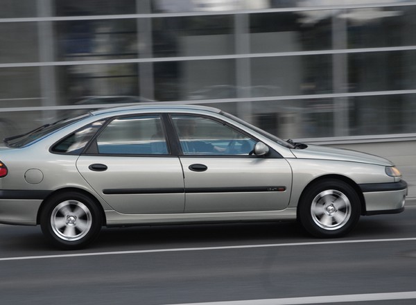 Renault Laguna 1.9 dTi - Głośna, ale trwalsza niż dCi