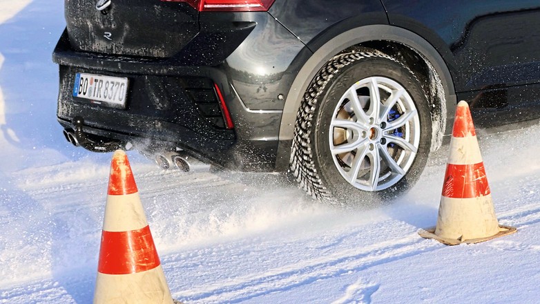 Test opon zimowych do SUV-ów 2025