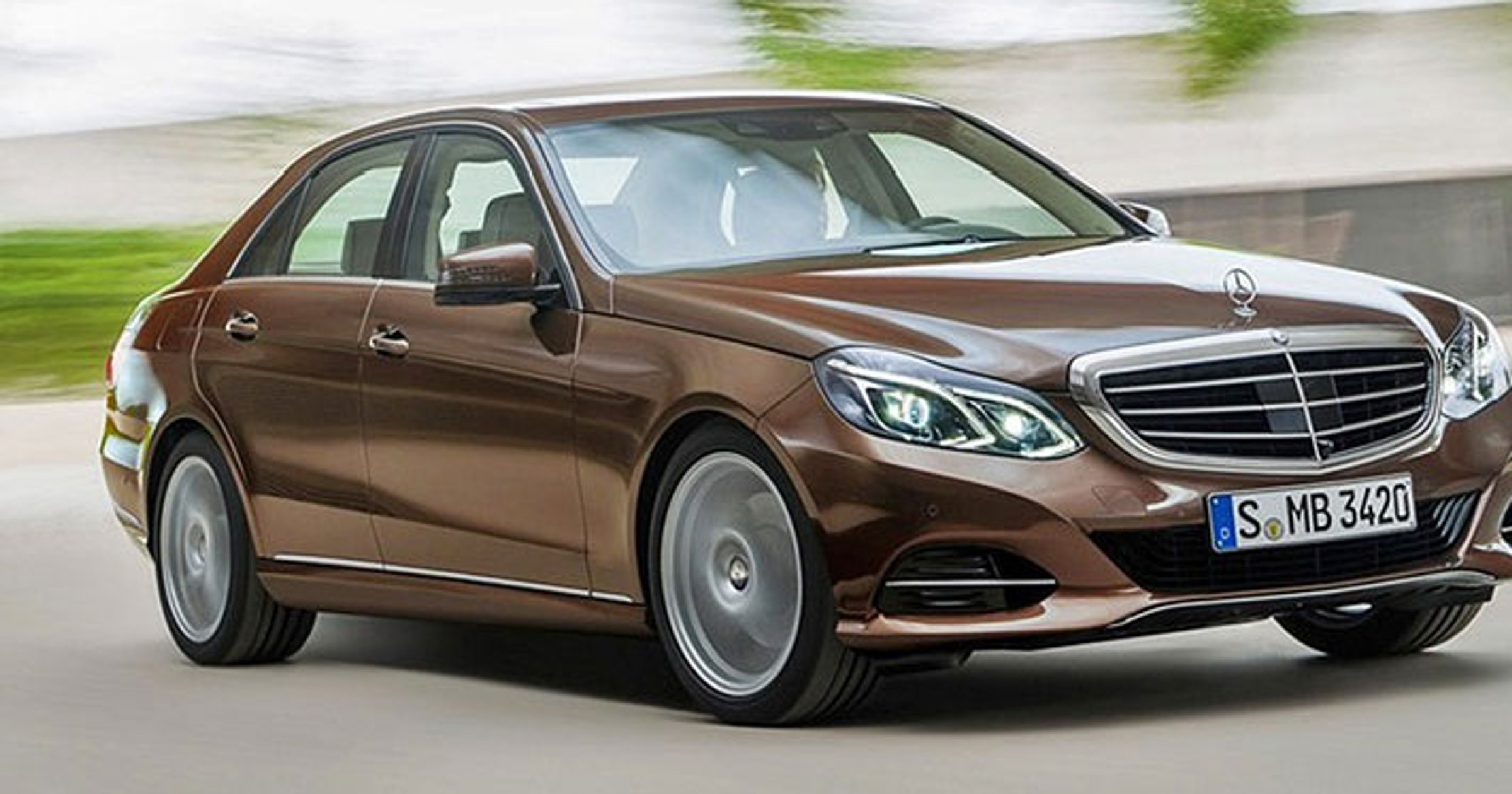 Mercedes Klasy E po faceliftingu na pierwszych zdjęciach