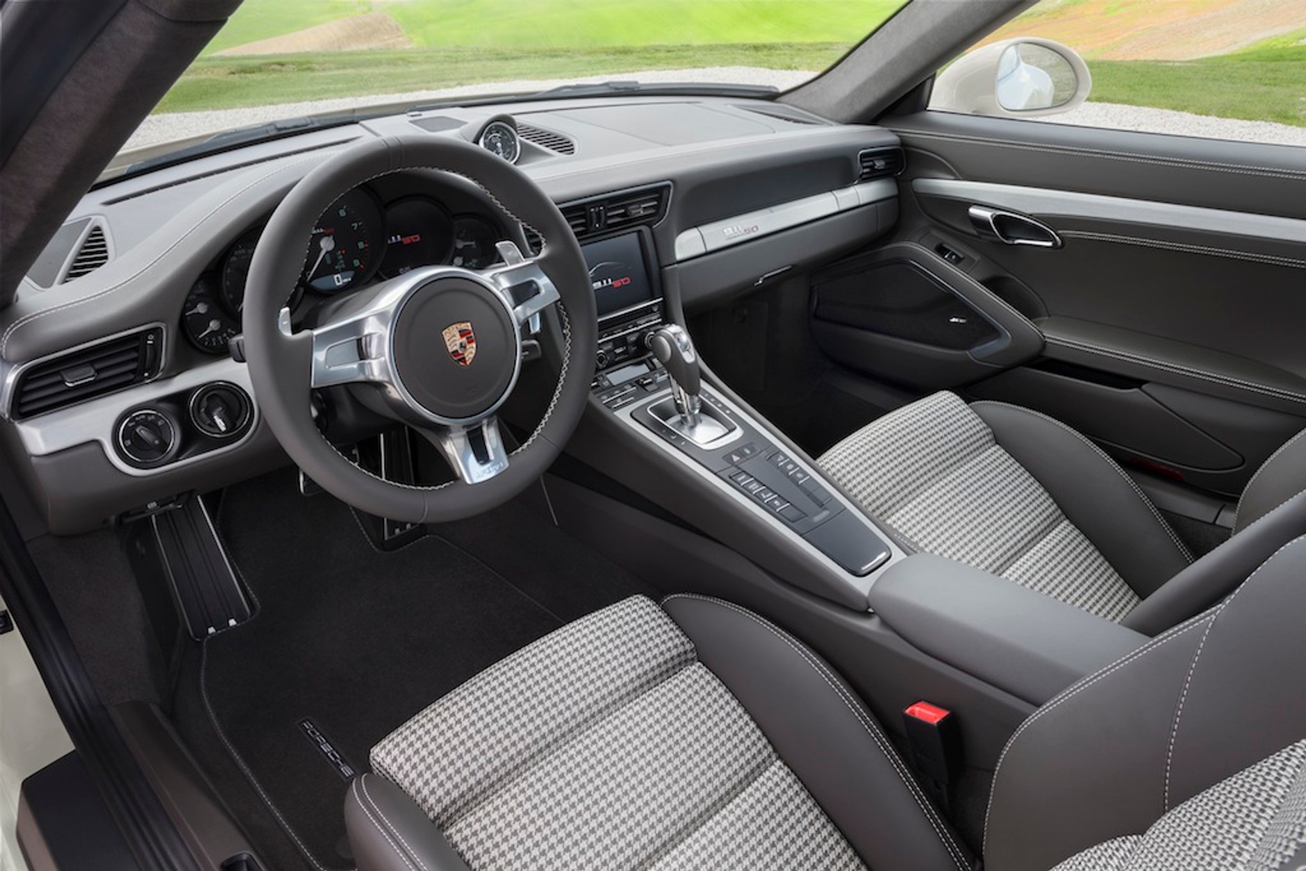 Porsche 911 50th Anniversary Edition