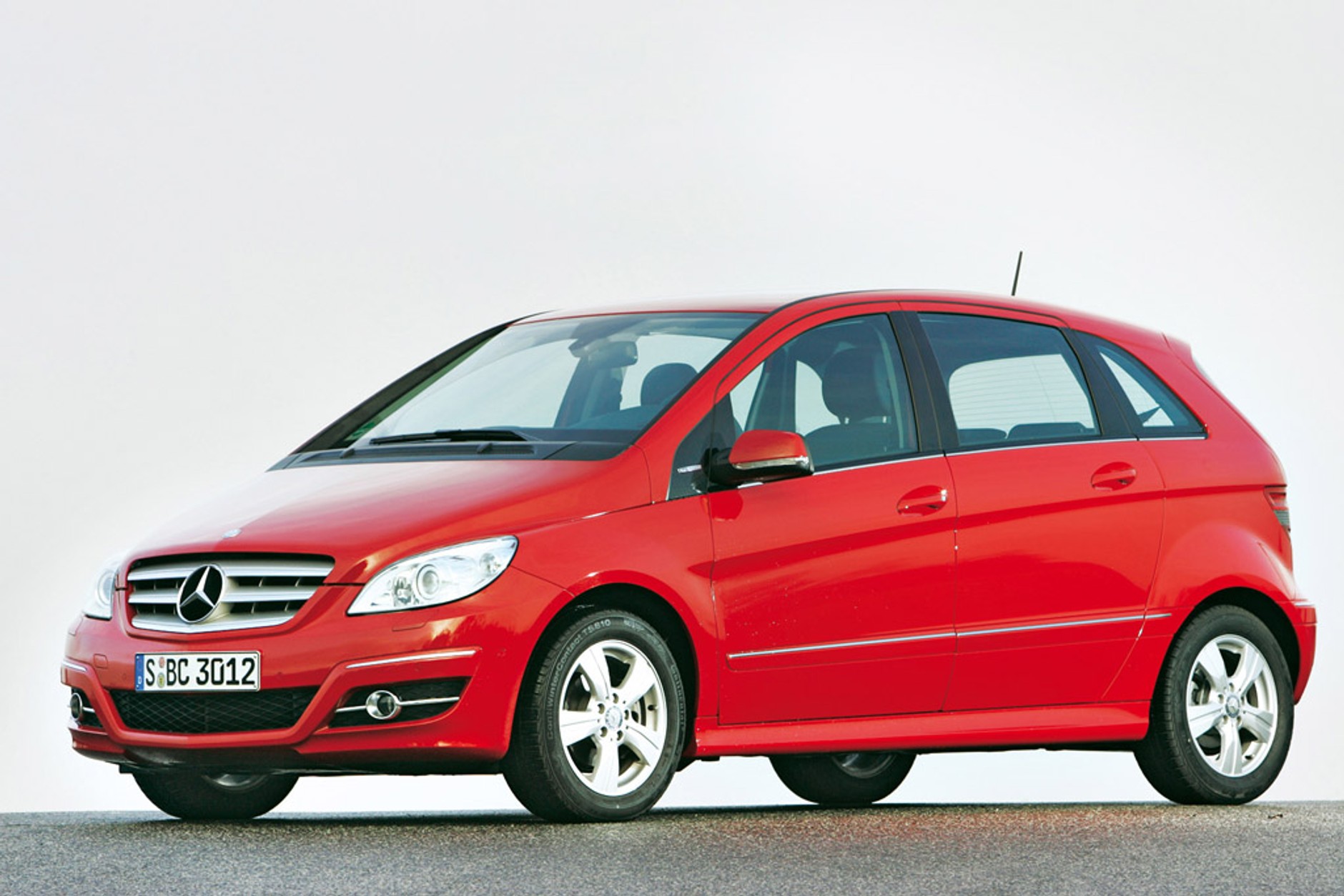 Mercedes klasy B i C - wymiana żarówki