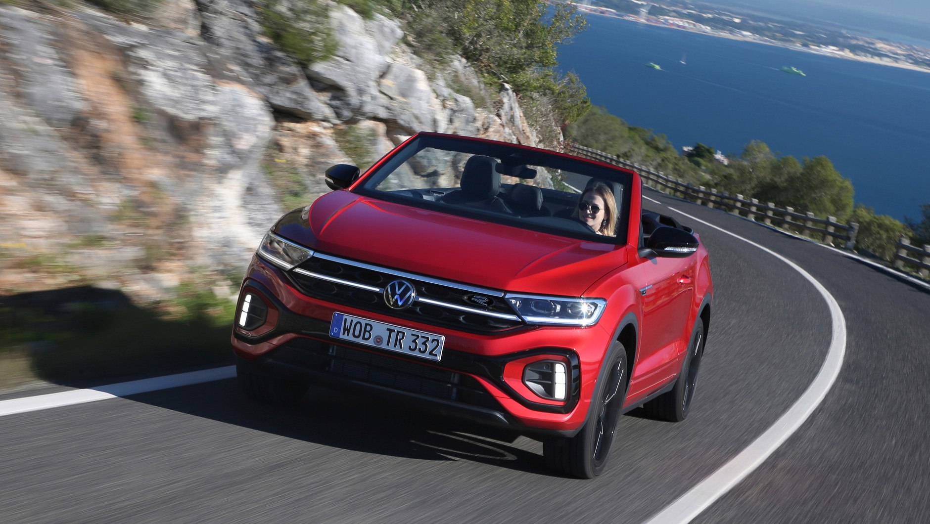 Volkswagen T-Roc Cabriolet. Anomalia urzekająca klientów