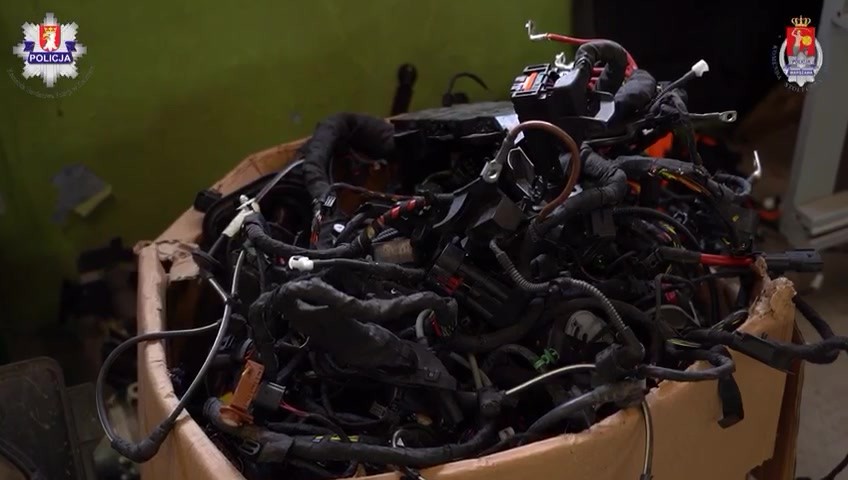 http://ocdn.eu/video-workflow/images/b7f0c5ca-6809-4a10-92cf-f7ea5b6ae6cf-3.jpg