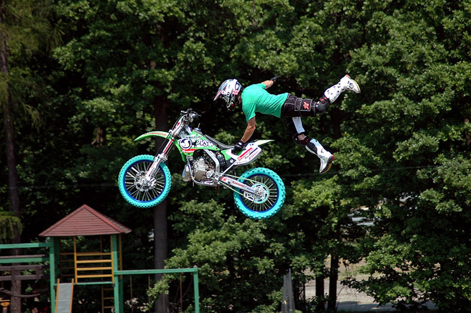 Dzień Kawasaki: tragiczny koniec małej ZX-6R Ninja (+ duża fotogaleria)