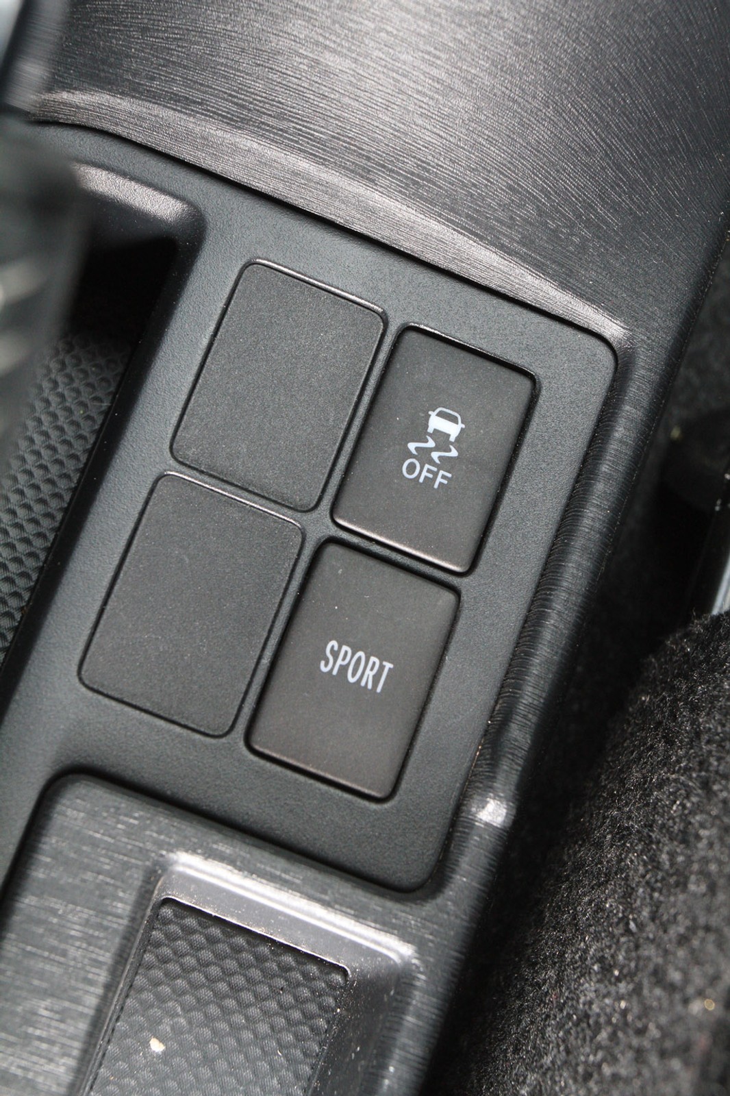 Test nowej Toyoty Yaris, radzimy którą wersję wybrać automat czy manual?