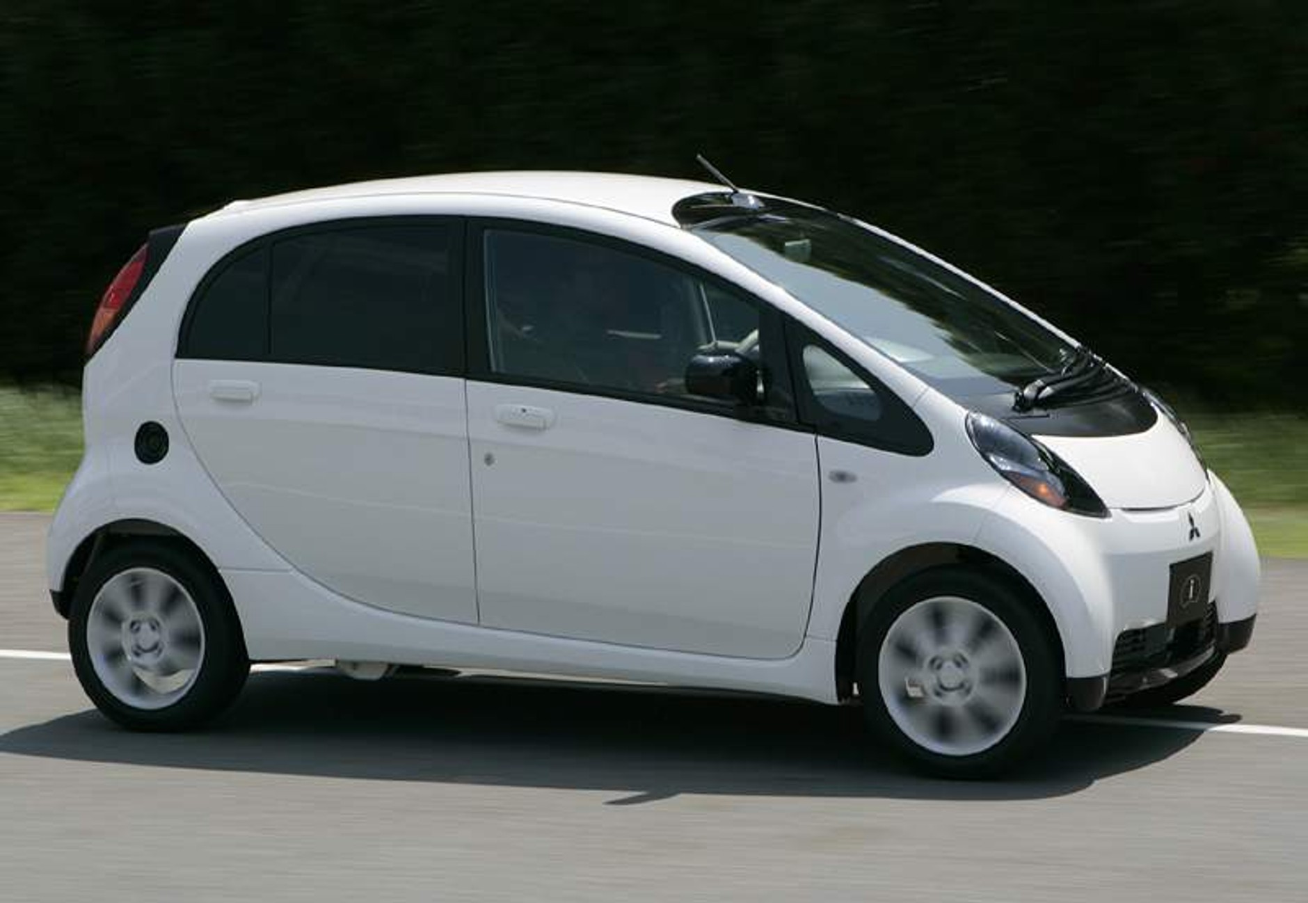 Japońskie auto roku 2007: Mitsubishi i