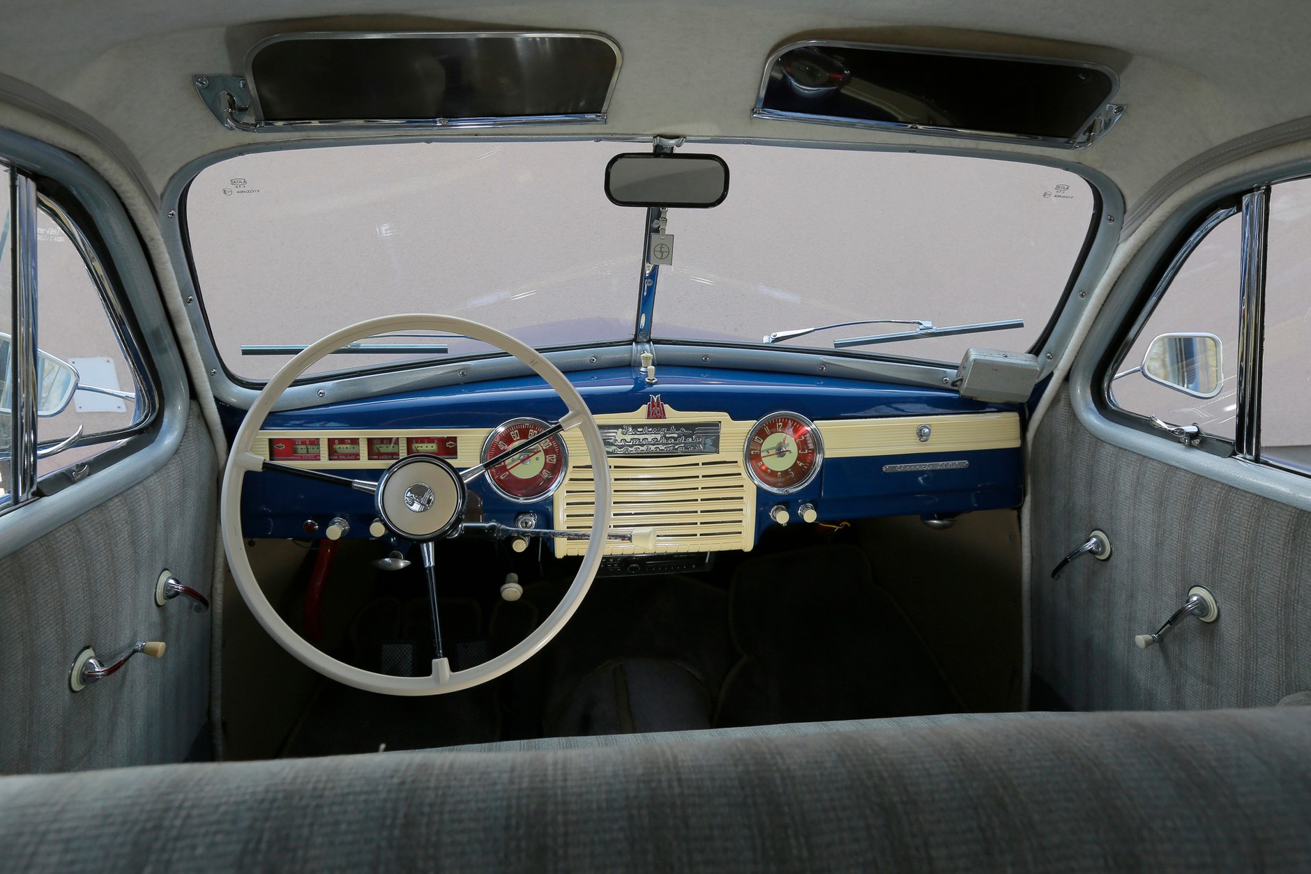 Najpiękniejsze samochody PRL-u