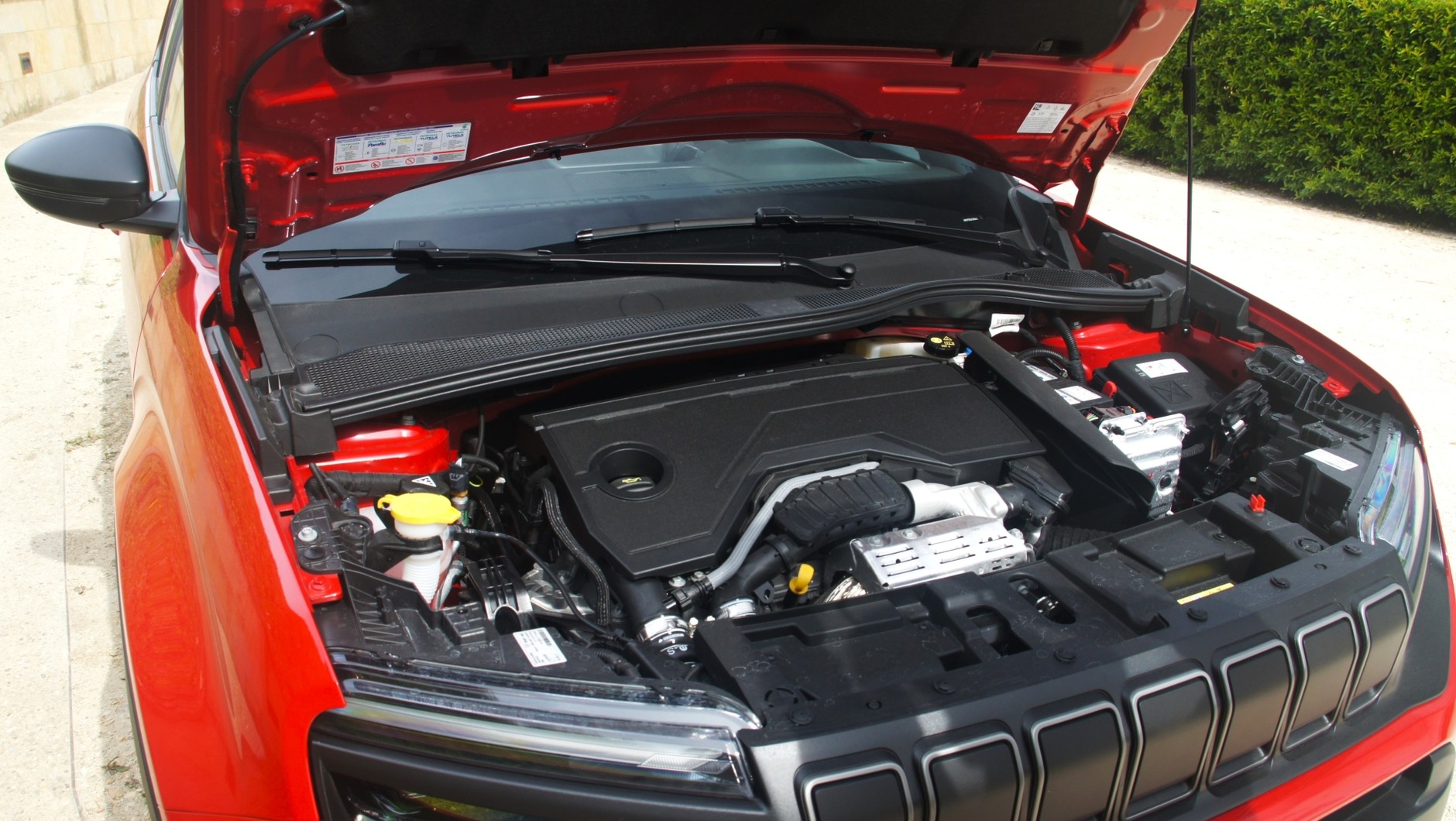 Sercem układu jest 3-cylindrowy silnik 1.2 z turbo