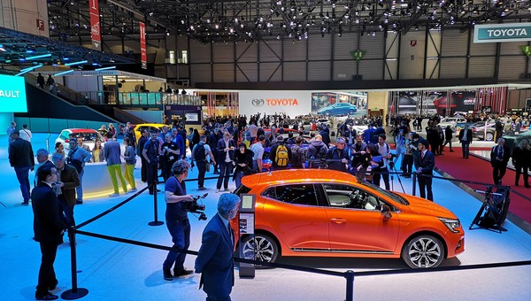 Geneva International Motor Show 2019 – spacer po targach z Błażejem Bulińskim