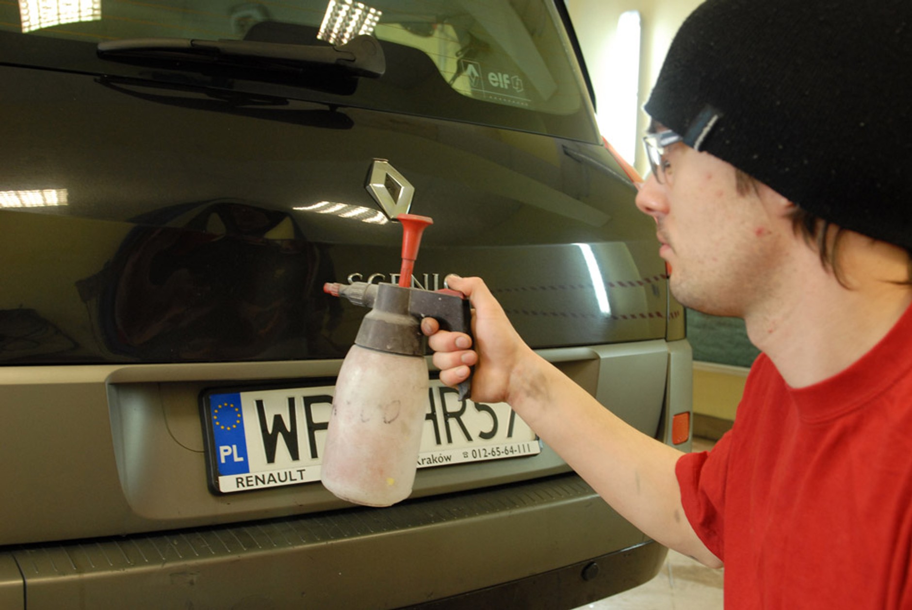 Jak usunąć wgniecenia z karoserii?