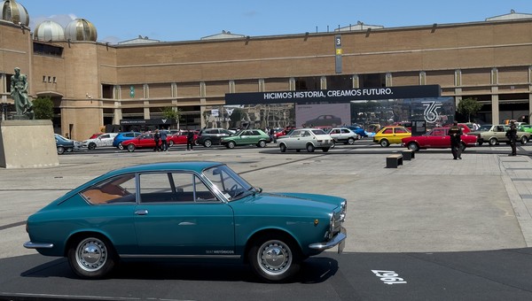 Ta marka zaczynała jak nasze FSO. Teraz ma 75 lat i prężnie działa. Walczy z Chinami