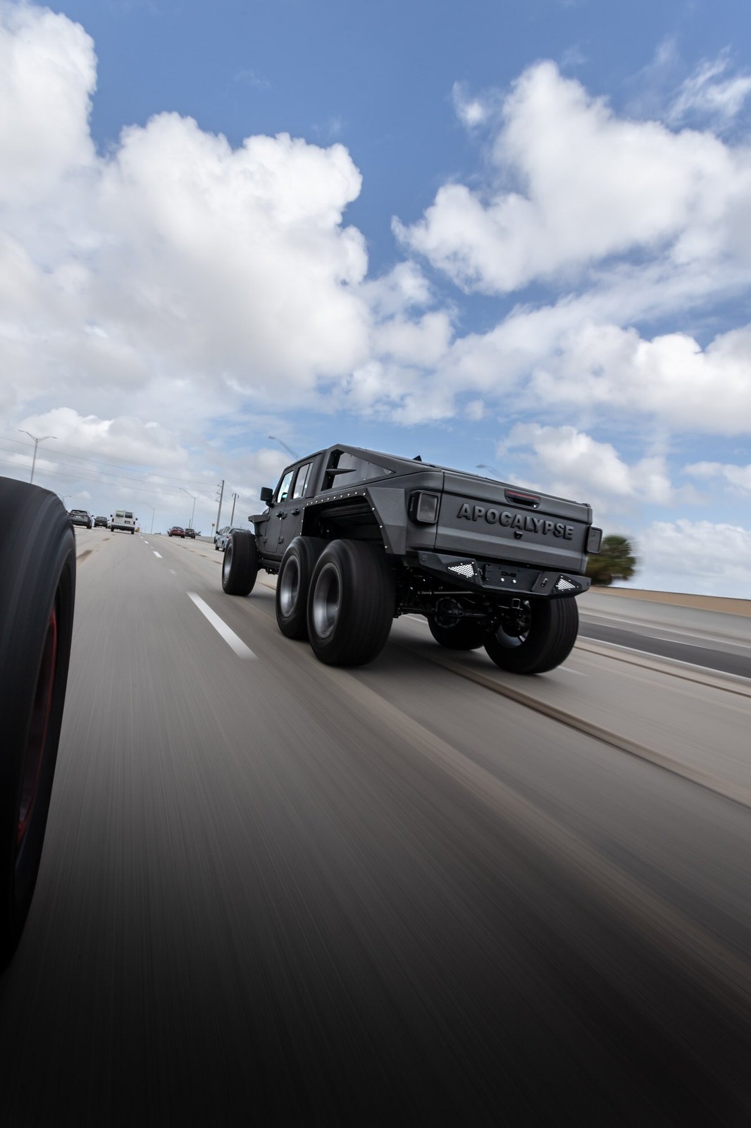 Apocalypse Hellfire 6x6