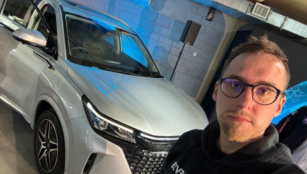 Nowa chińska marka DFSK w Polsce. Zaczyna od dwóch SUV-ów i niskich cen