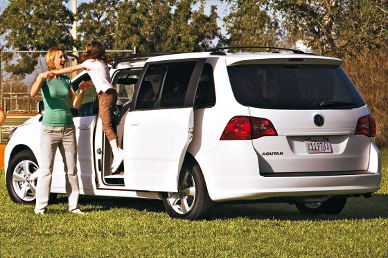 Chicago 2008: Volkswagen Routan z amerykańskimi korzeniami