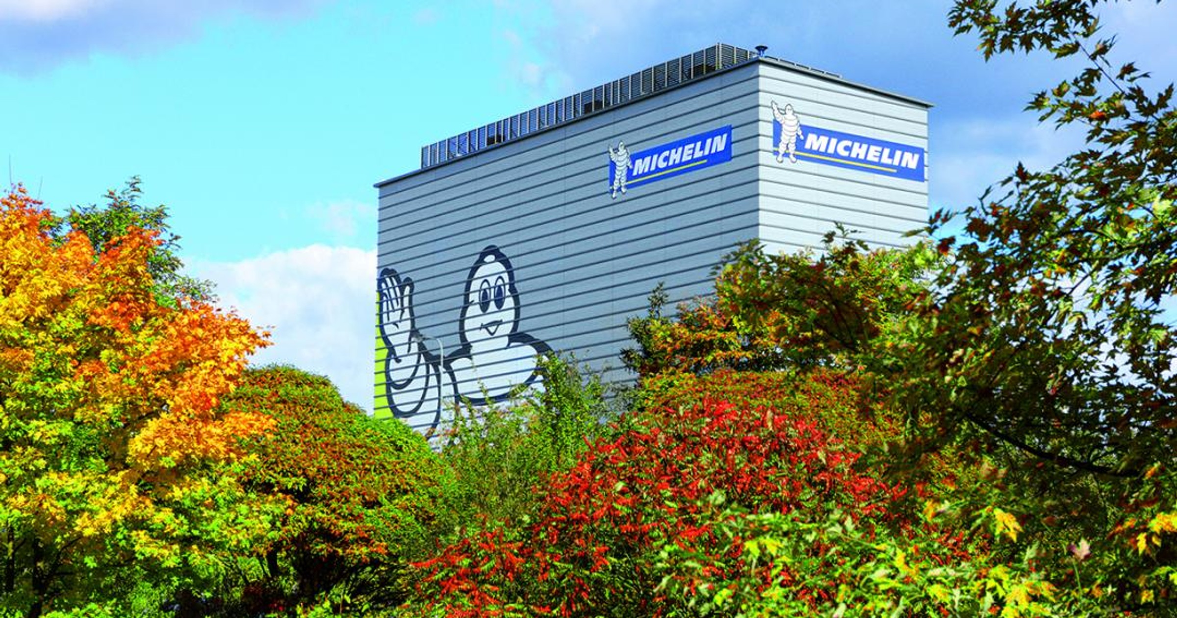 Fabryka Michelin - zdjęcie ilustracyjne
