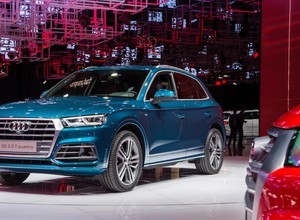 Audi podczas salonu samochodowego w Paryżu