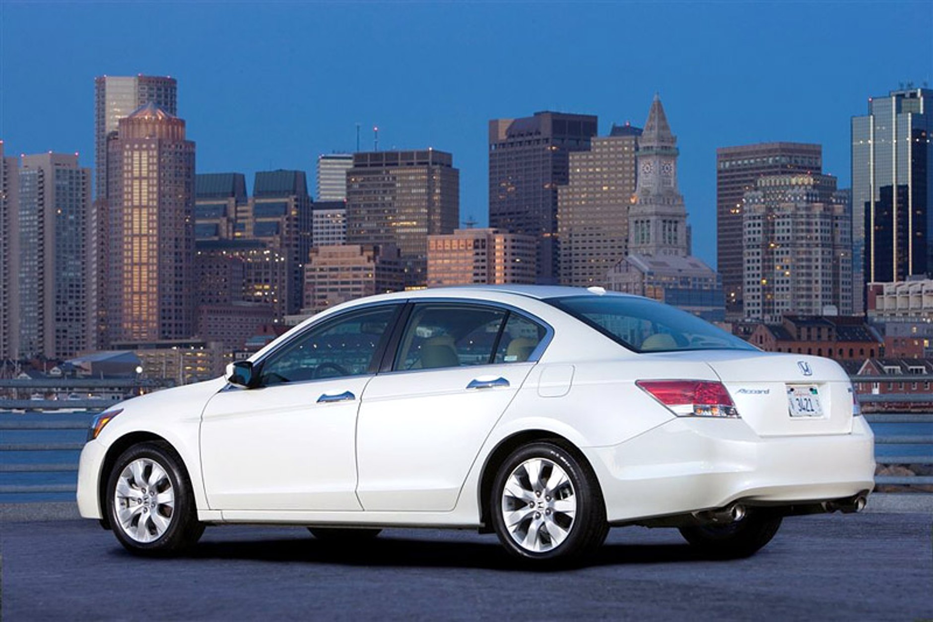 Nowa Honda Accord dla rynku północnoamerykańskiego