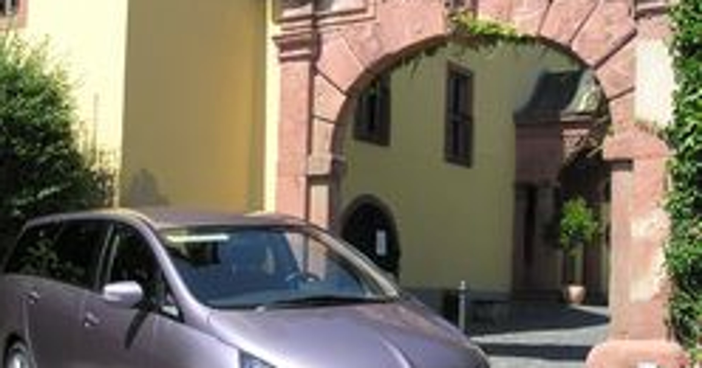 Mitsubishi: pojazdy z systemem FFV w tym roku