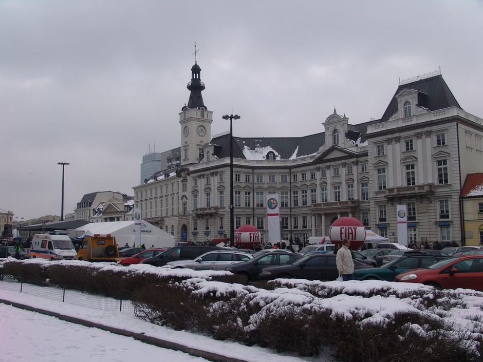 Rajd Monte-Carlo Historique 2011: wystartowali z Warszawy, pokonają 4100 km