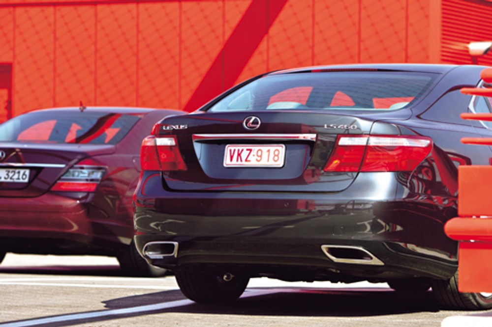 Lexus LS 460 - Najlepsza limuzyna świata?