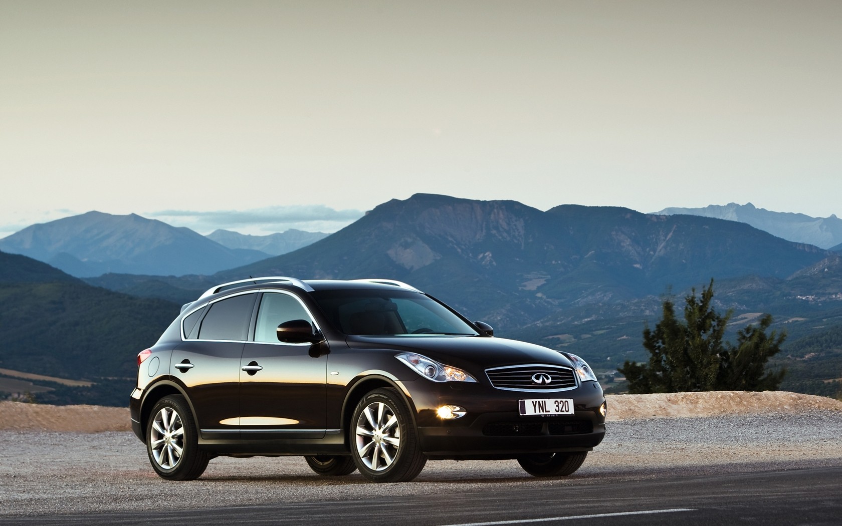 Infiniti EX37