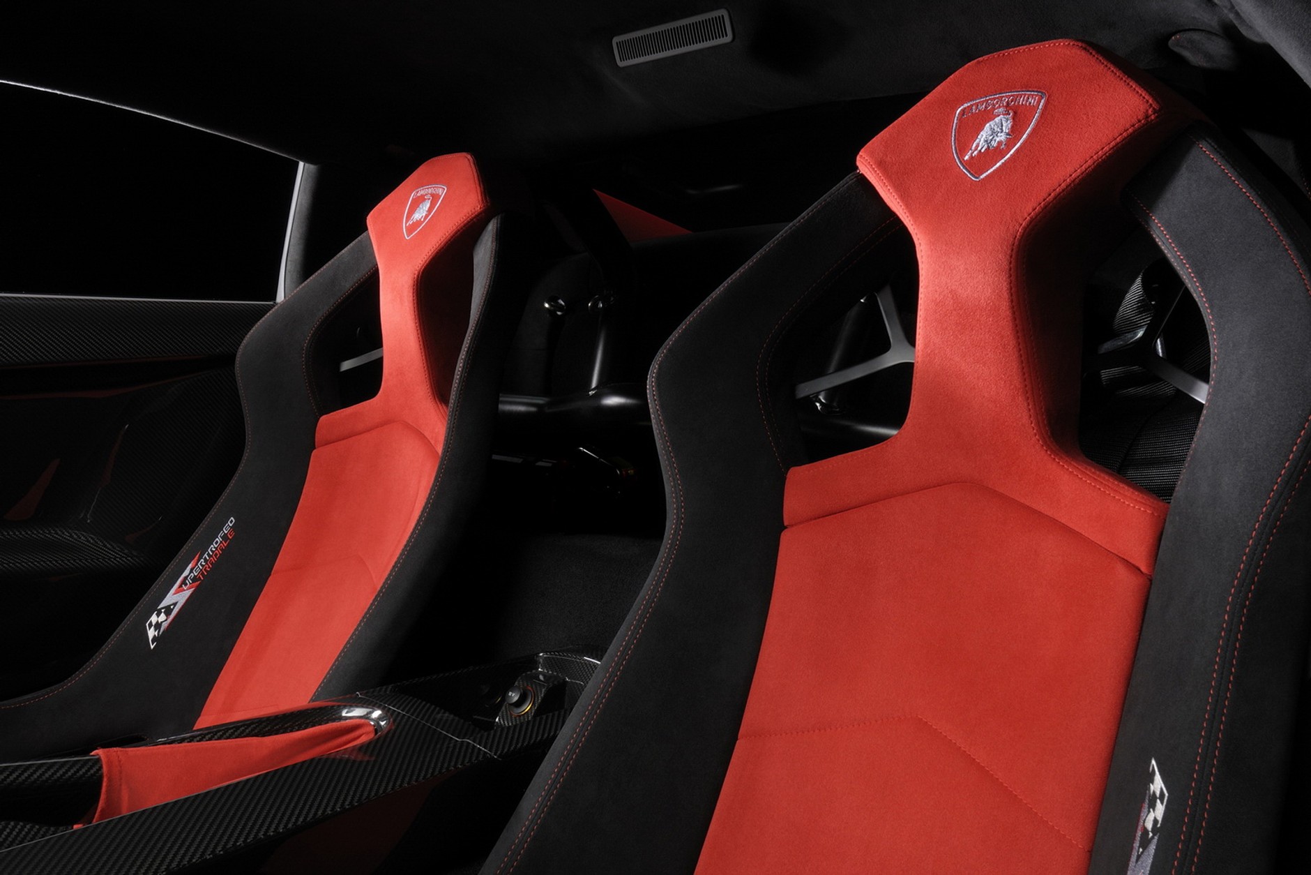 Hardcore’owo sportowe Lamborghini z teraźniejszości