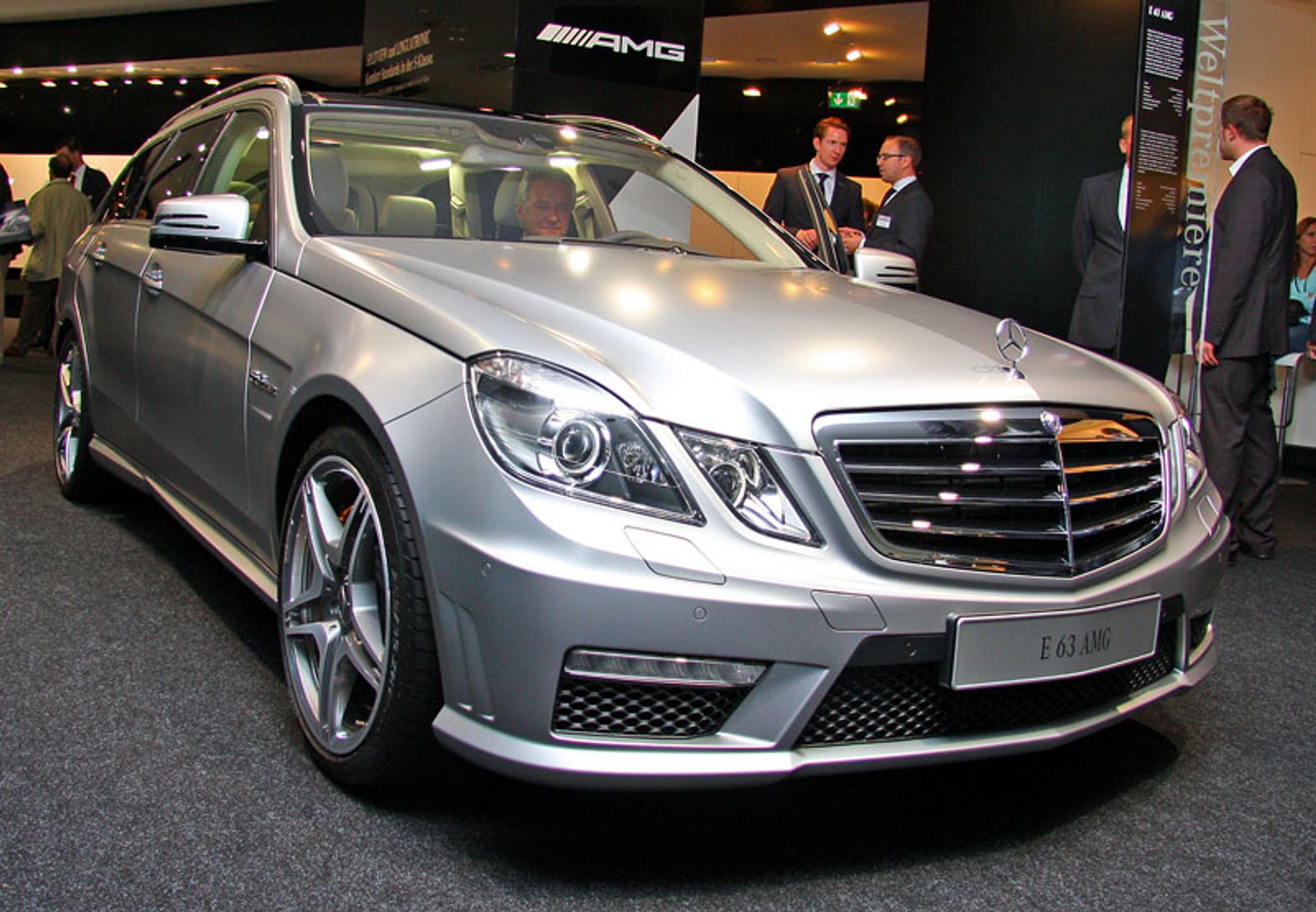 IAA Frankfurt 2009: Mercedes-Benz E 63 AMG T – pierwsze wrażenia, fotogaleria