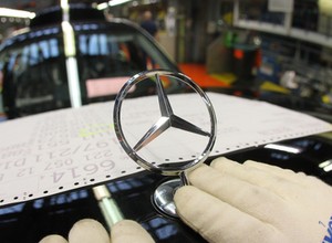 Mercedes wypłacił rekordowe premie. Dużo wyższe bonusy niż rok temu
