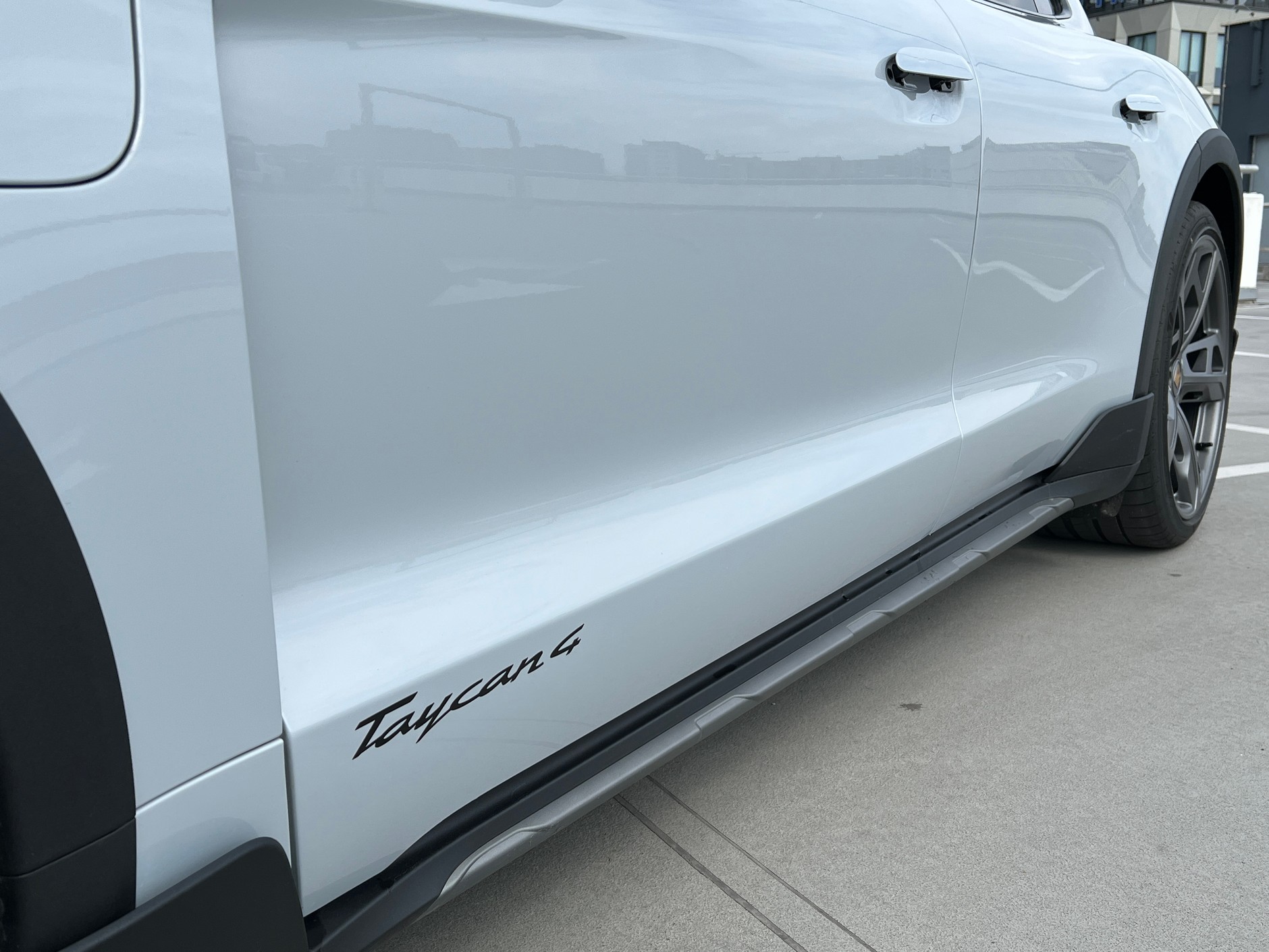 Porsche Taycan 4 Cross Turismo 2023