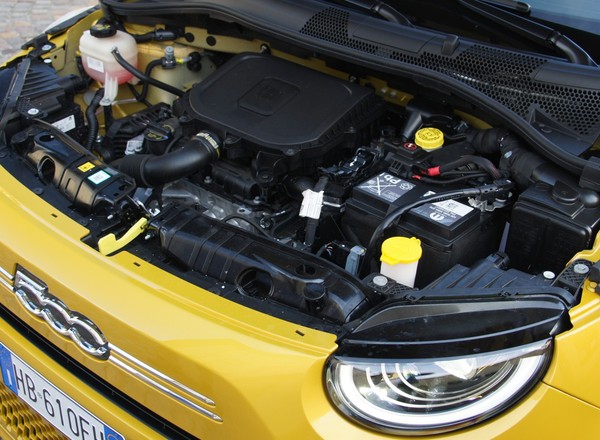 UE darowuje życie samochodom spalinowym. Niemiecki rynek pracy wygrywa z ekologią