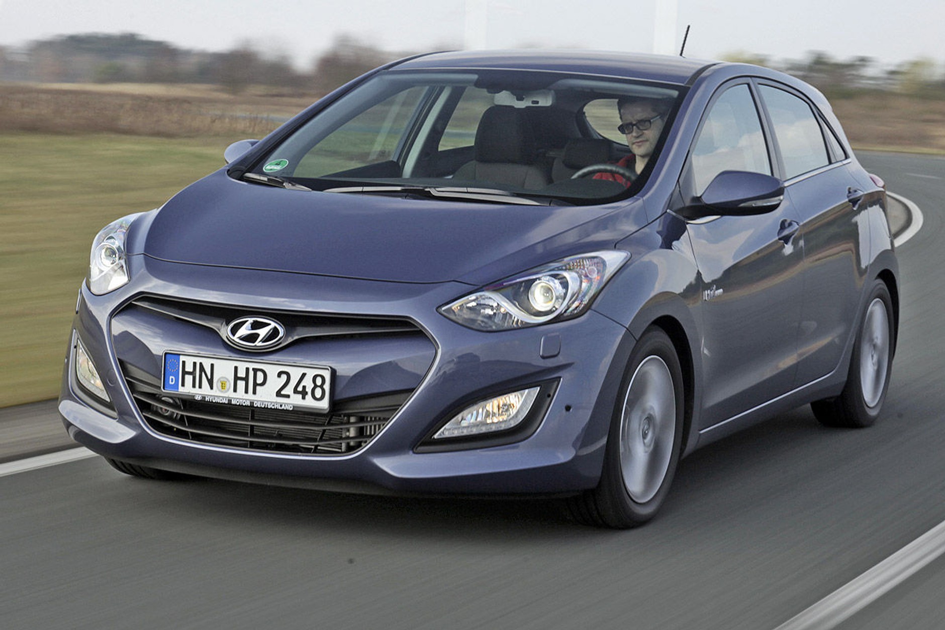 Hyundai i30 blue 1.6 CRDi Trend (128 KM)