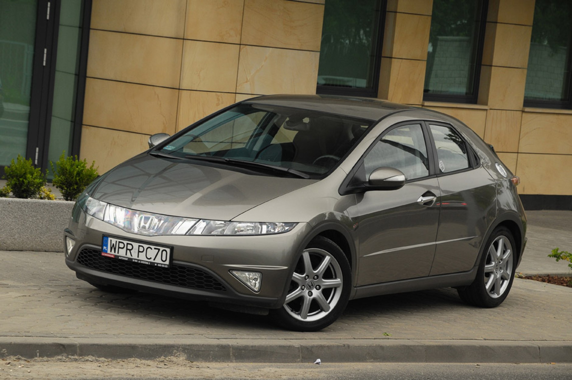 Samochód nie musi być nowy, ale duży – już tak