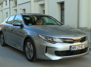 Kia Optima Hybrid - bez benzyny ani rusz