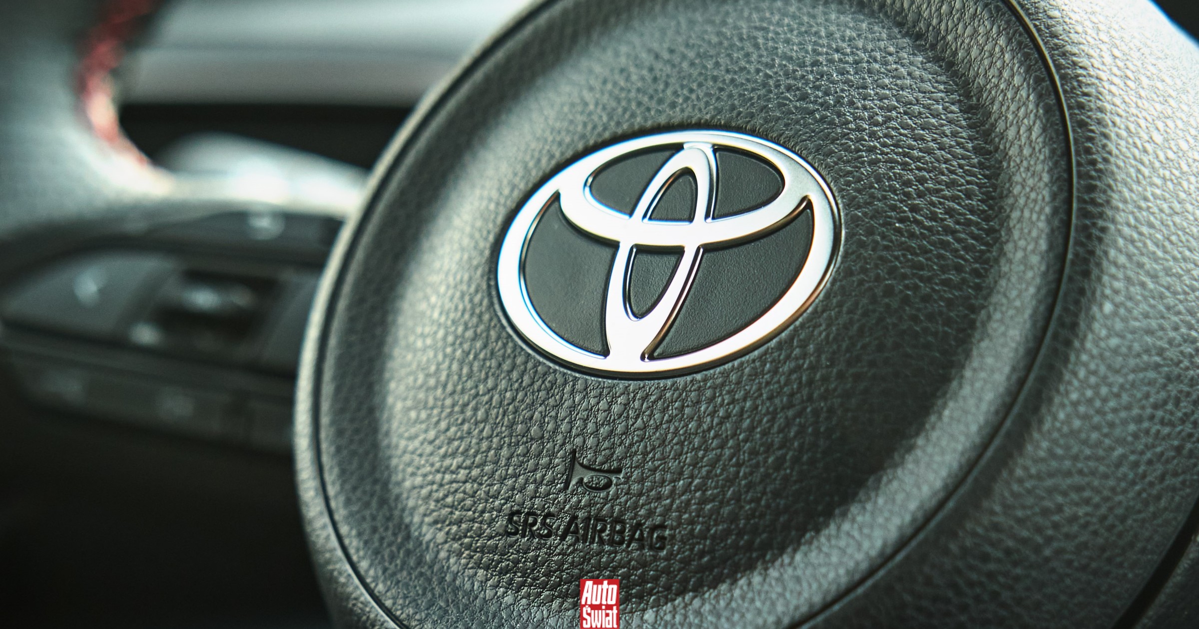 Loga słynnych marek aut mają ukryte znaczenia. Ujawniamy ich sekrety