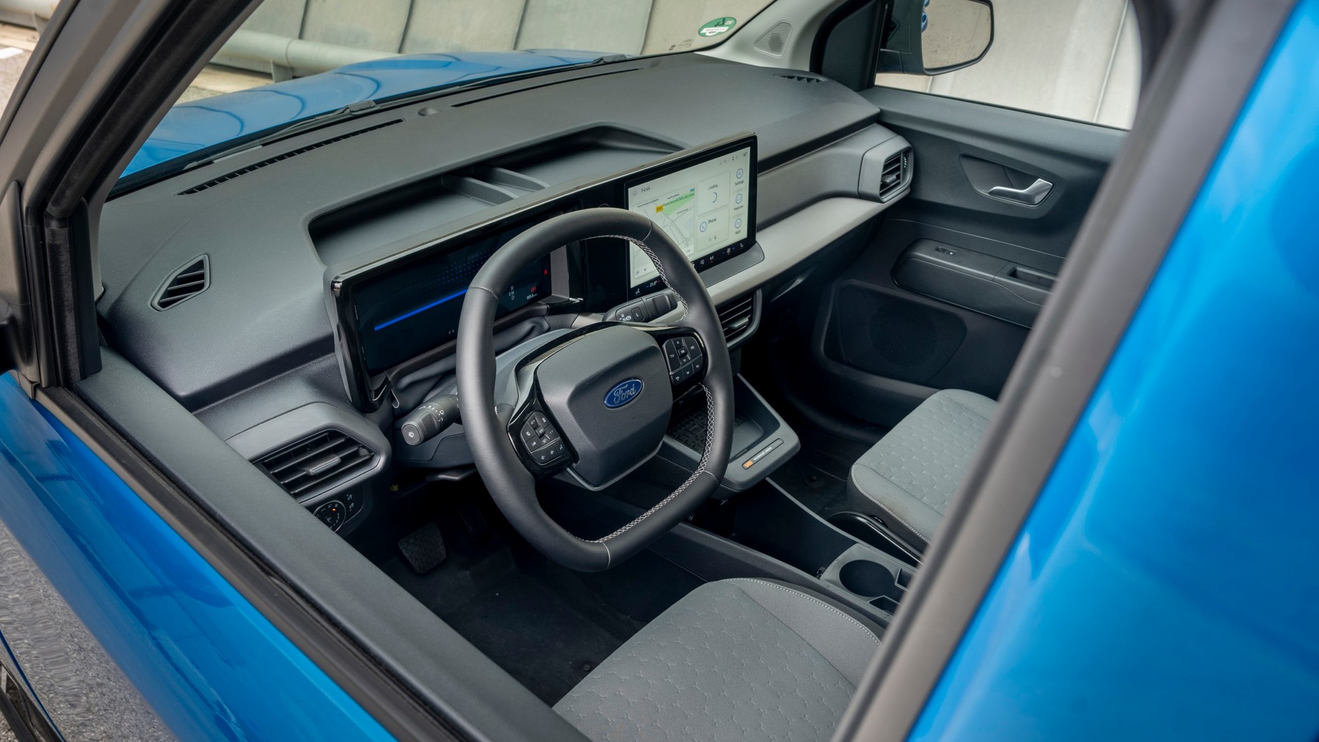 Ford E-Transit Courier