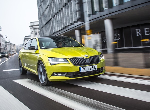 Skoda Superb SportLine 2.0 TSI – przyciąga wzrok