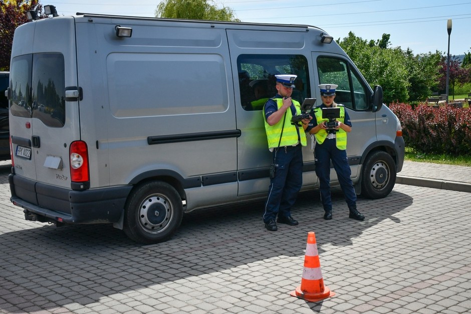 Policjanci prowadzili akcję tylko na jednym skrzyżowaniu. Mandaty dosłownie spadały z nieba