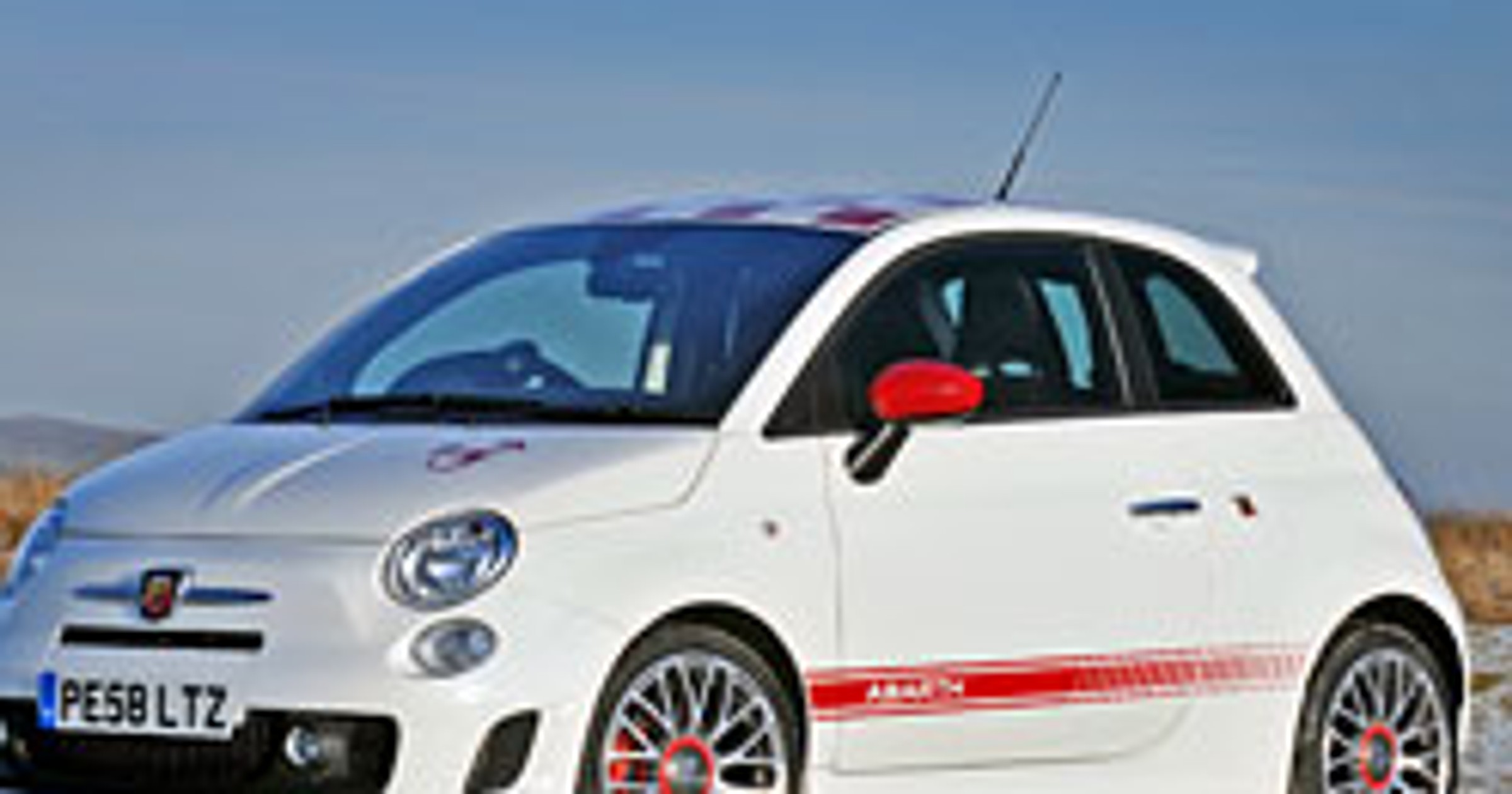 Abarth 500: rozpoczęto sprzedaż na rynkach zachodnich