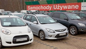 Załamanie na rynku samochodów używanych w Polsce. Jest gorzej niż w 2021 r. [RAPORT]
