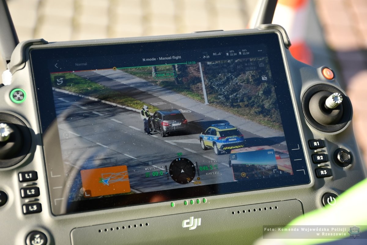 Policyjny dron w akcji