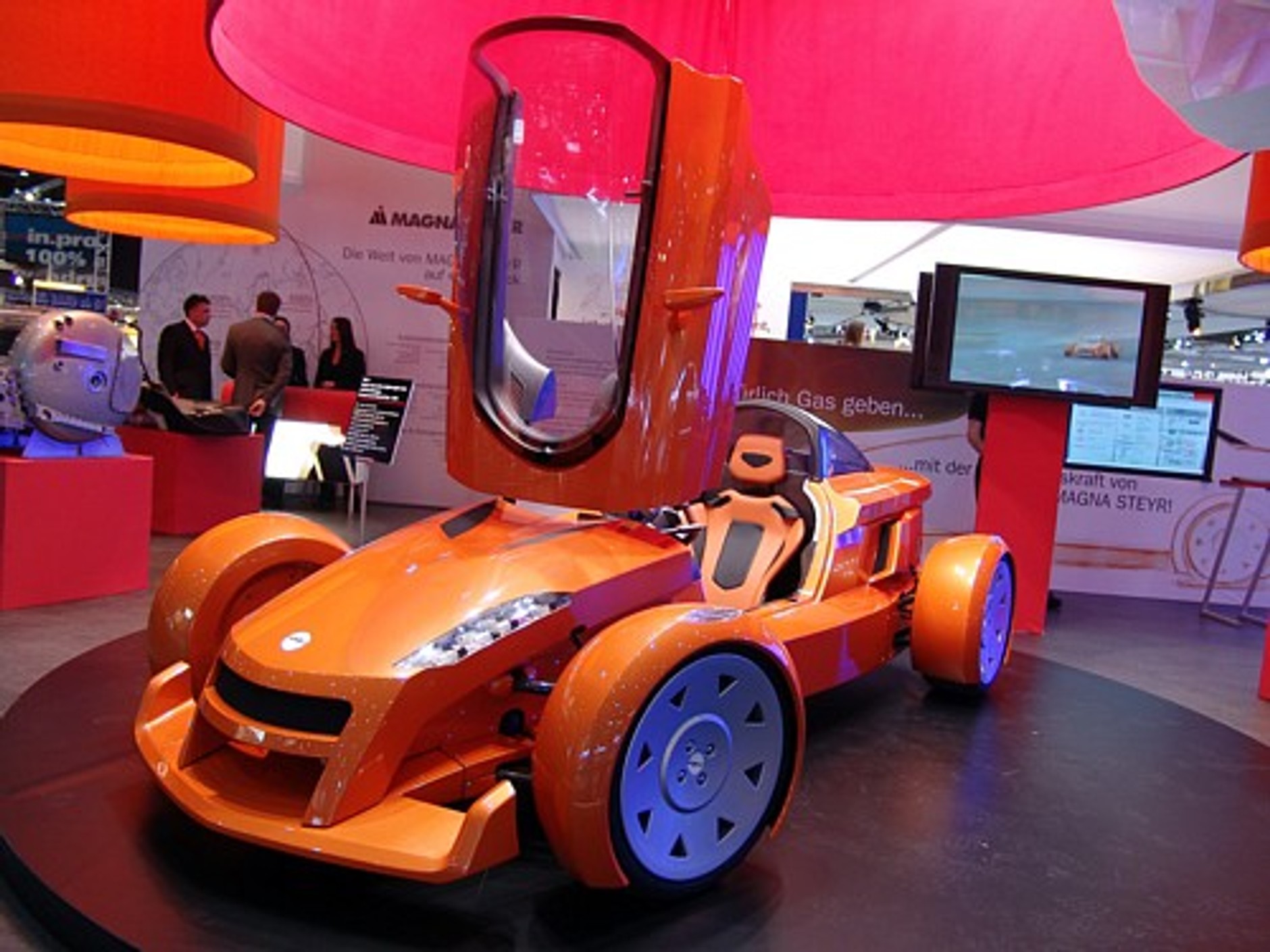 Samochody w cieniu piłki - AMI Lipsk