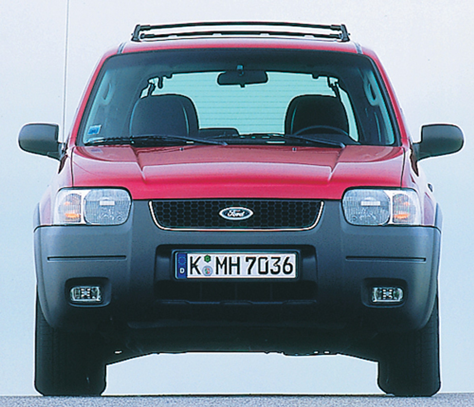 Trzy suv-y z benzynowymi silnikami: Mitsubishi Outlander kontra Toyota Rav4 i Ford Maverick