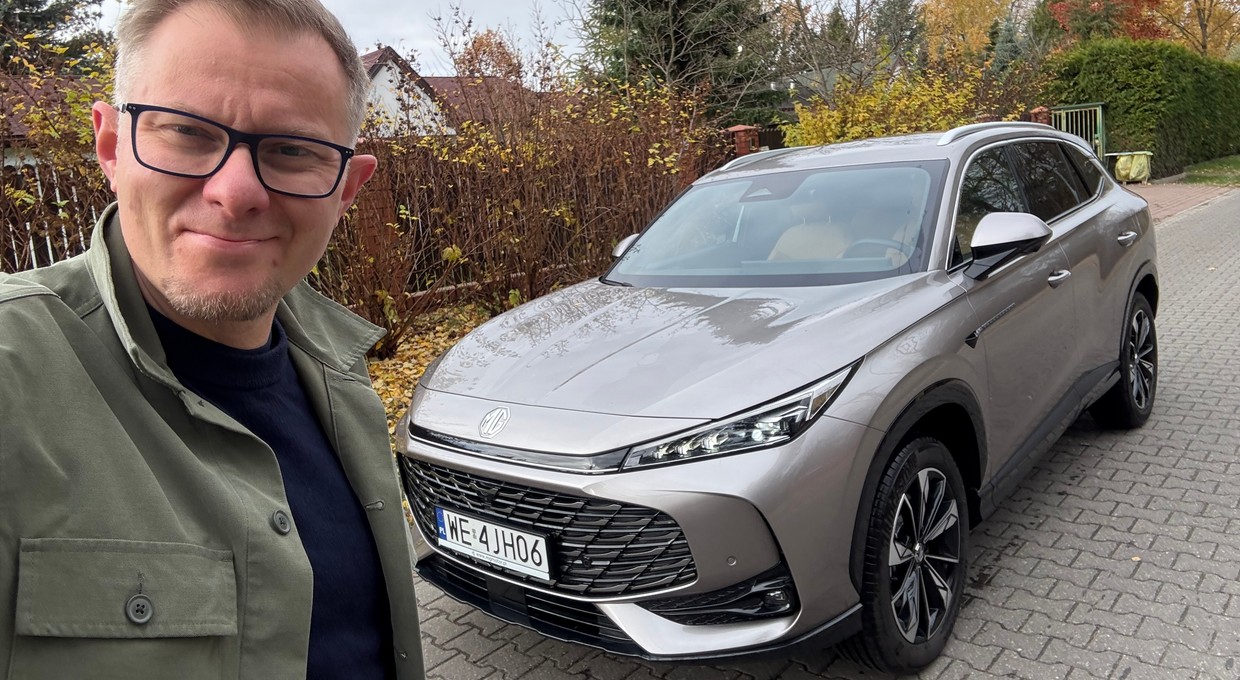 Jeździłem hybrydową wersją najpopularniejszego w Polsce chińskiego SUV-a. Fajny napęd, ale są i wpadki
