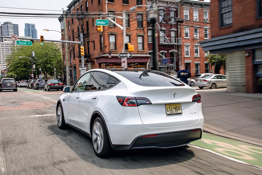 Tesla Model Y (2021)