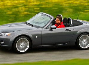Świetny roadster, tylko ta korozja...