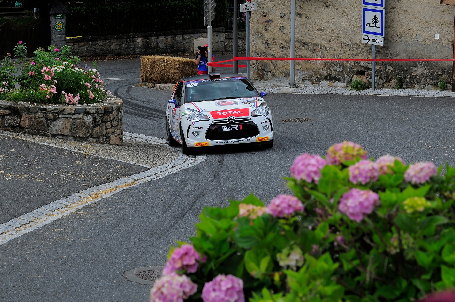 Odkrywamy tajemnice Citroëna DS3 R1