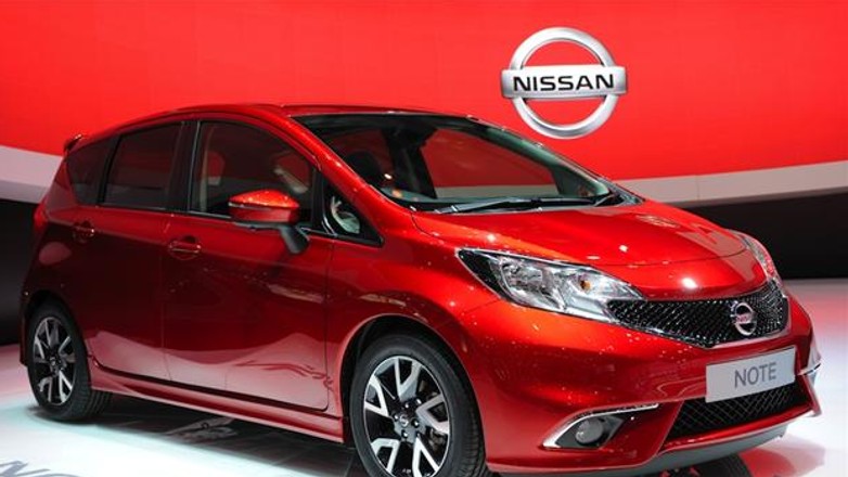 Nissan zaprezentował nowego Note'a i Leafa (Agencja TVN/x-news)
