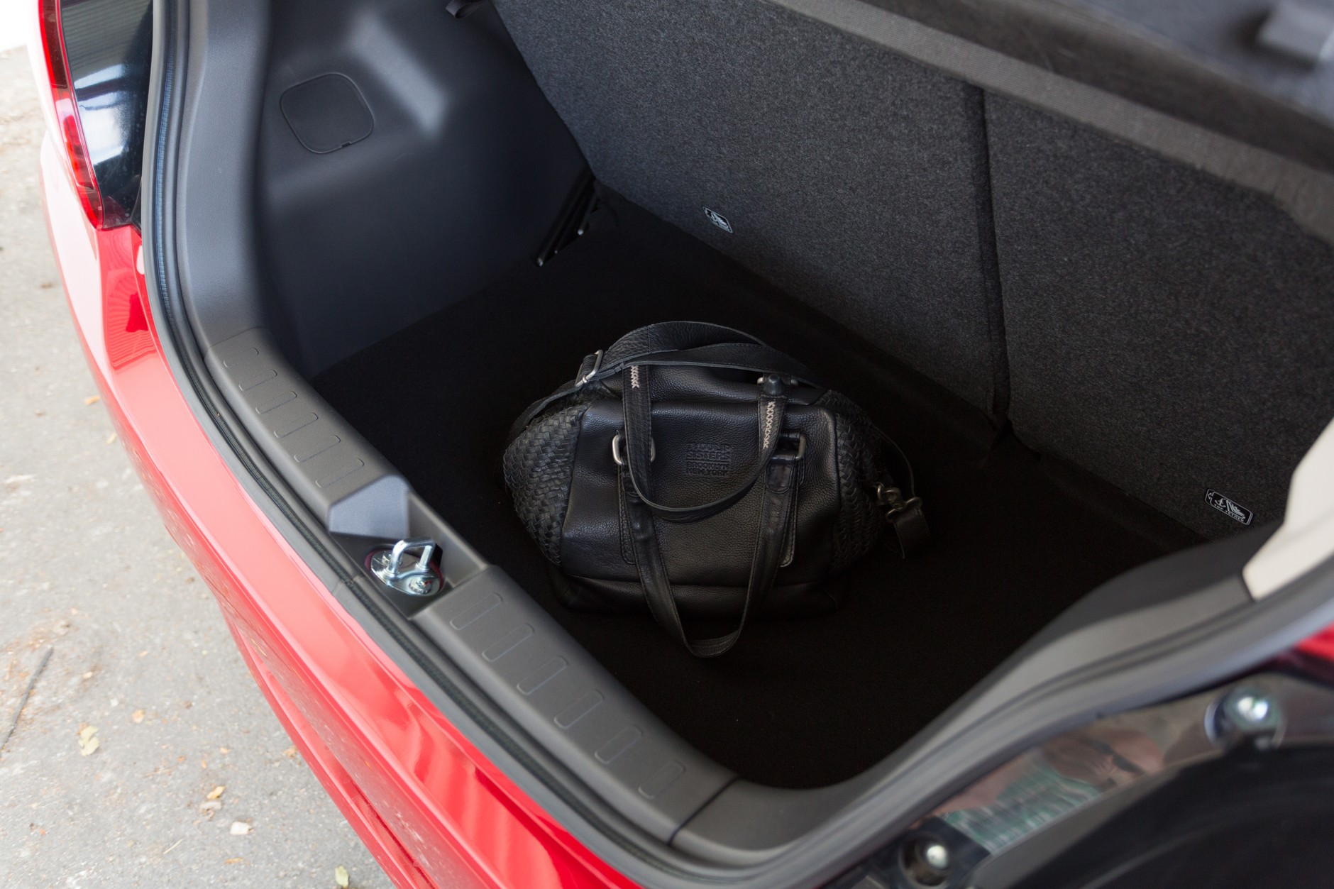 Mitsubishi Space Star i Dacia Sandero
