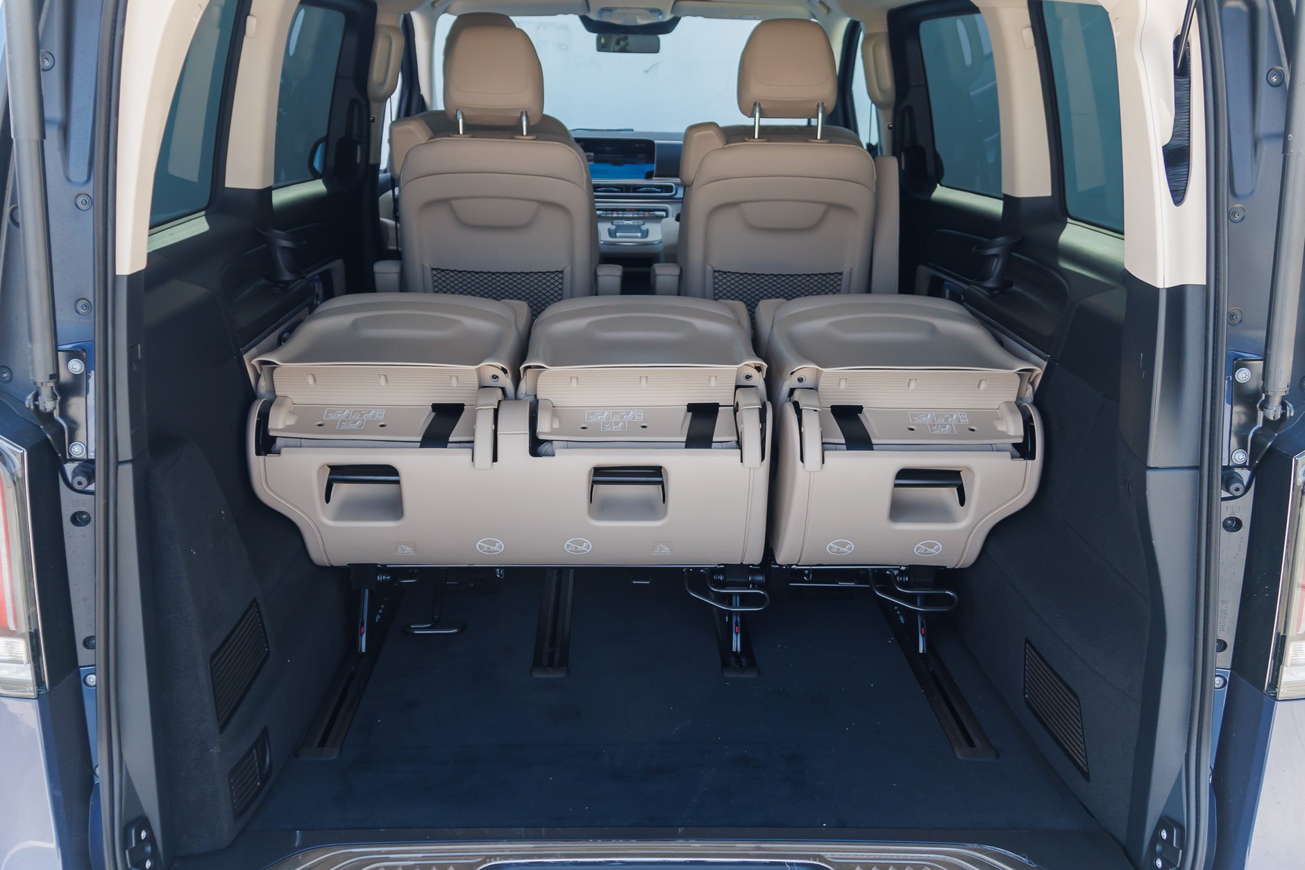 2024 Mercedes V300d